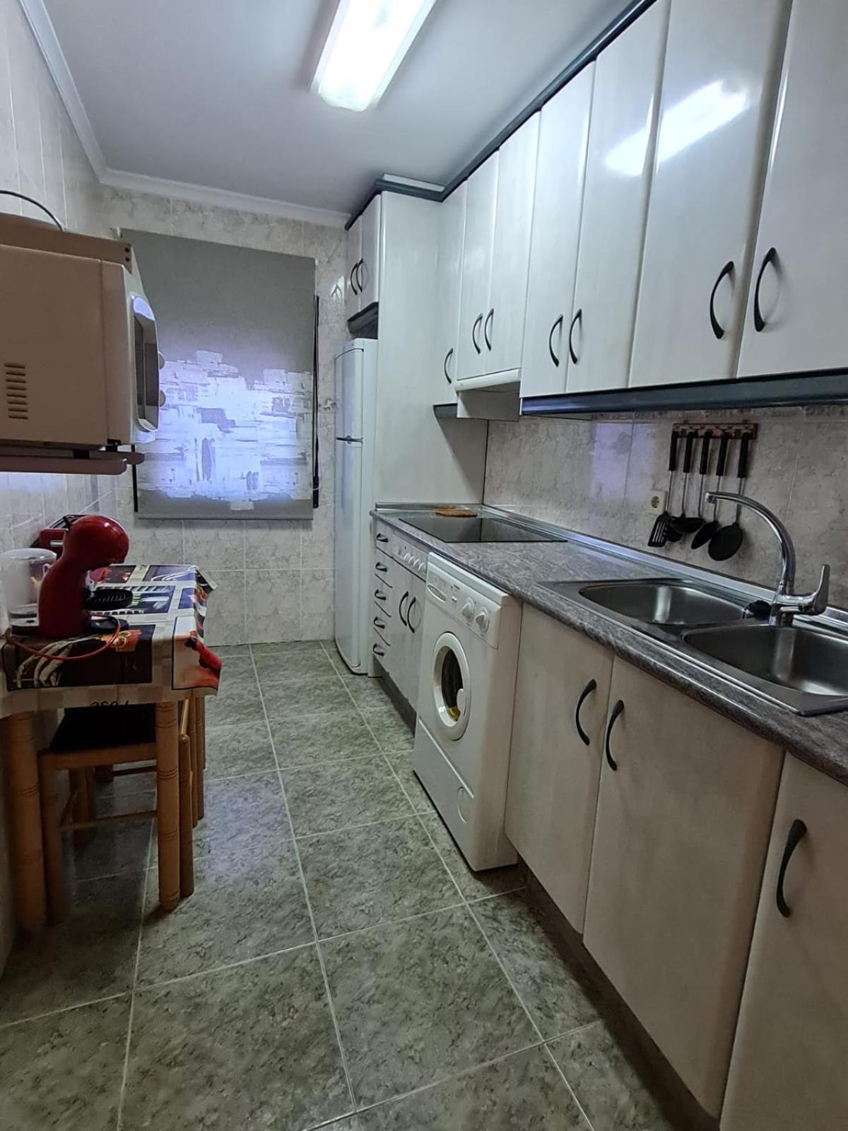 Apartamentos Los Robles Алькала-дель-Хукар Экстерьер фото