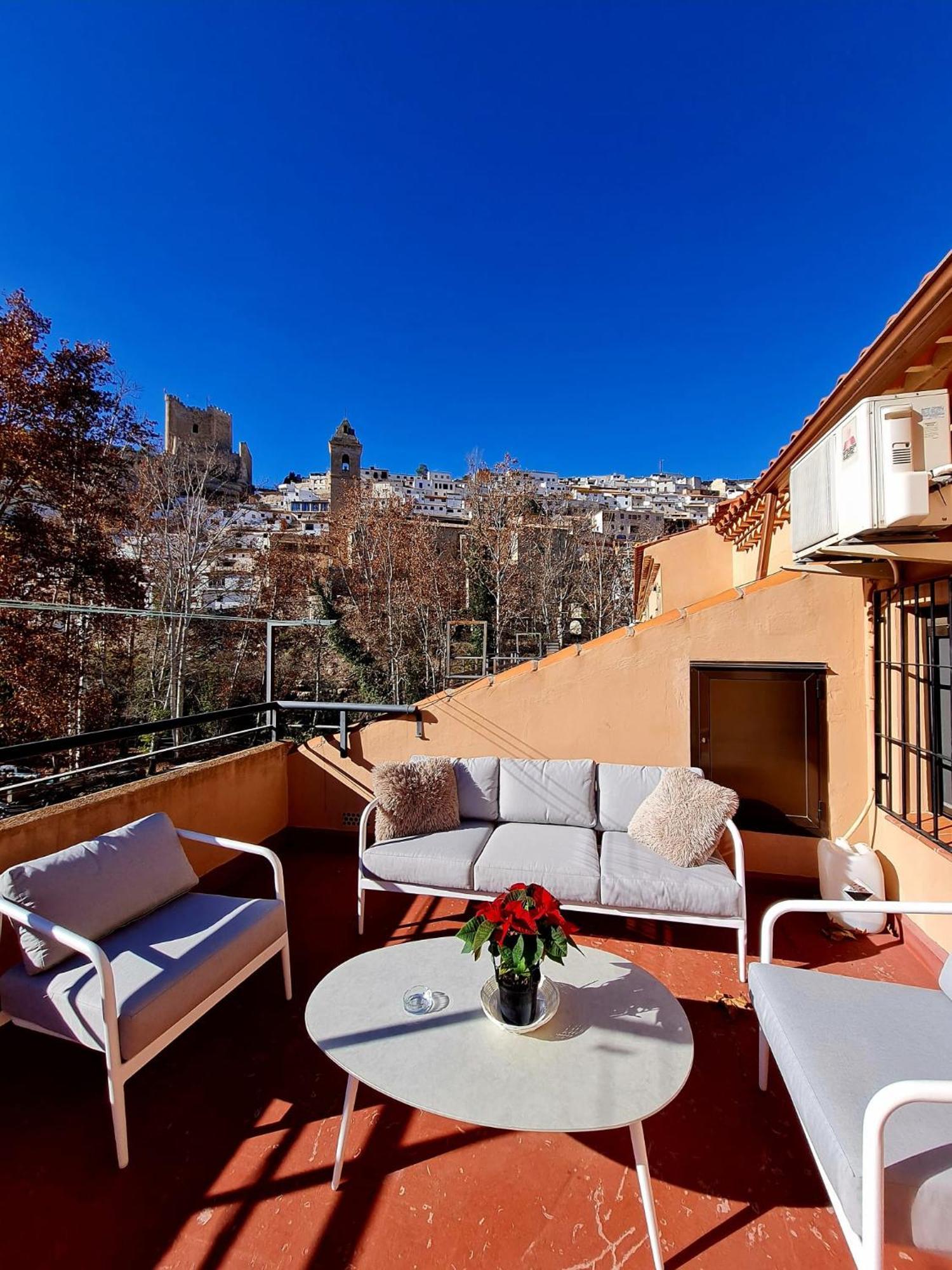 Apartamentos Los Robles Алькала-дель-Хукар Экстерьер фото