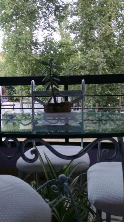 Apartamentos Los Robles Алькала-дель-Хукар Экстерьер фото